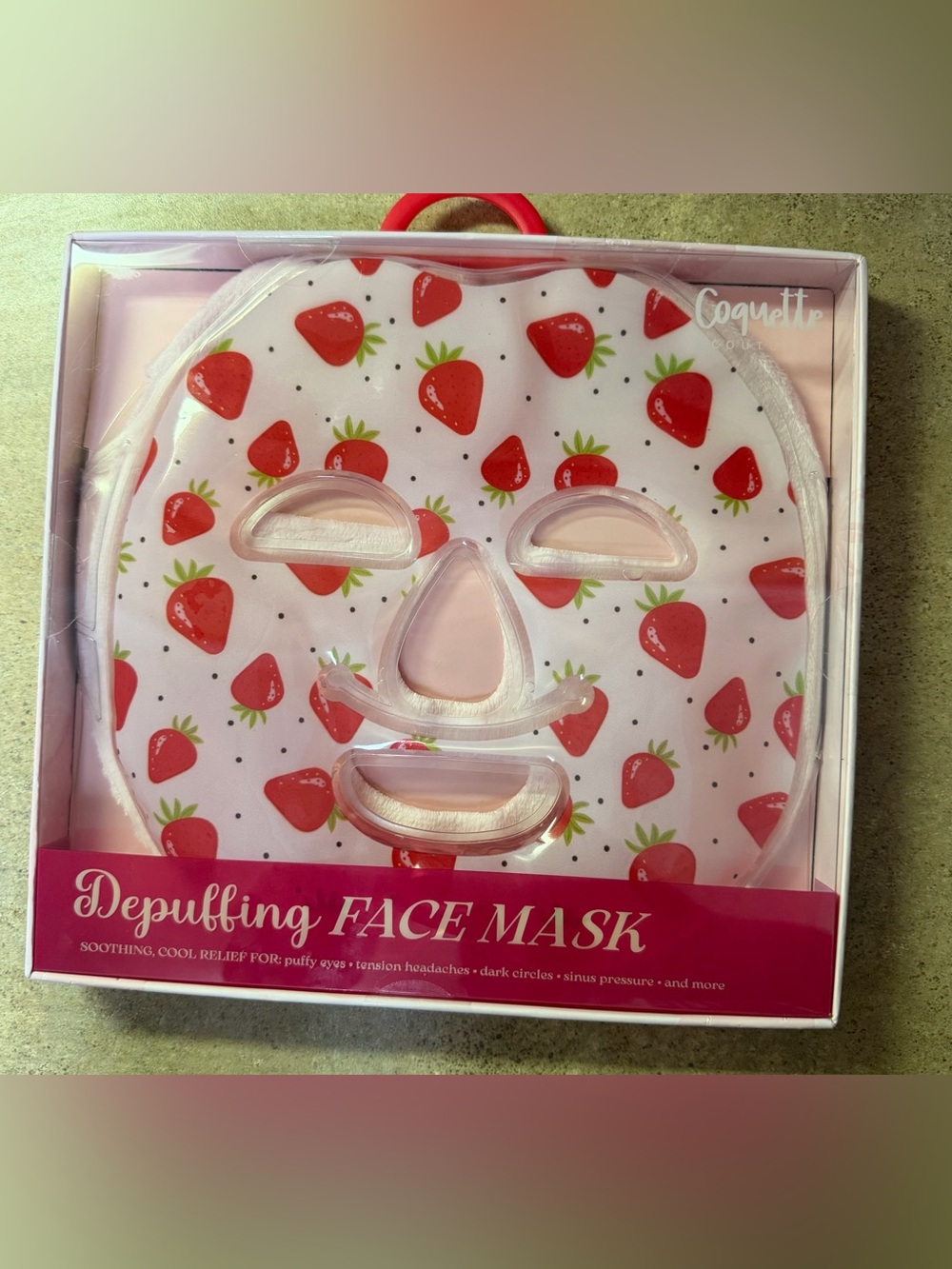 Coquette Depuffing Face Mask Strawberry Reusable Cooling Mask NWT